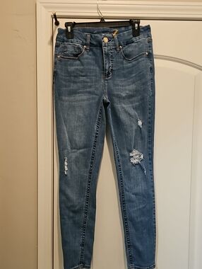 Seven7 Medium Blue Skinny Jeans with Distressed Knees